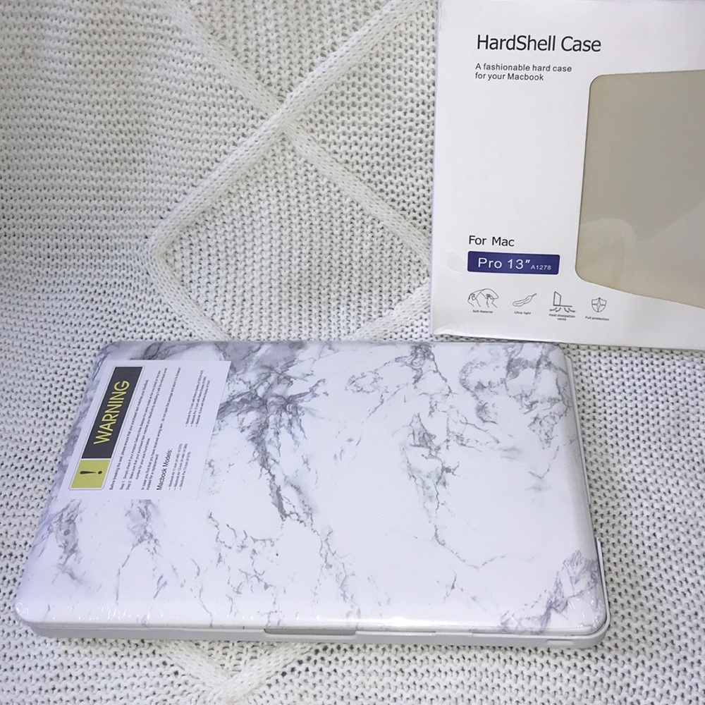 Hardshell Marble MacBook case